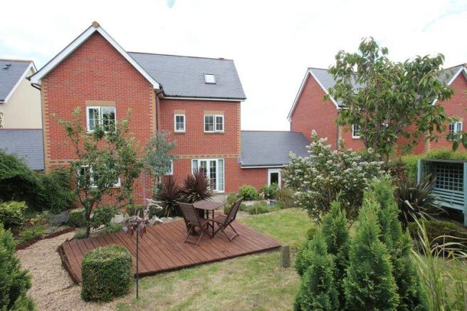 Rear Garden &a...
