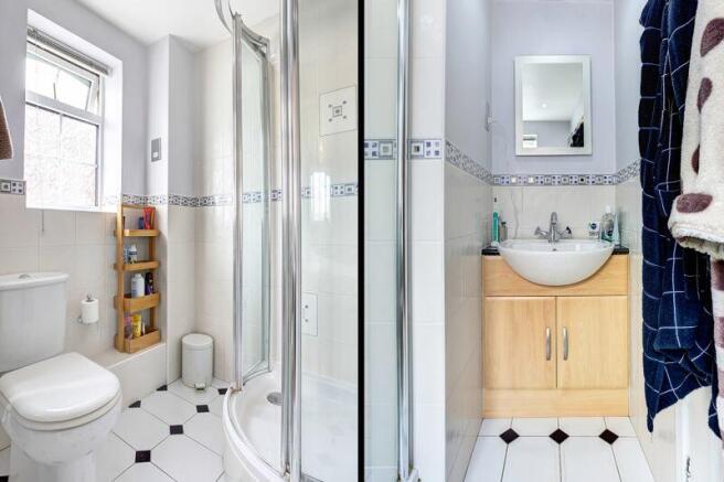 EN SUITE