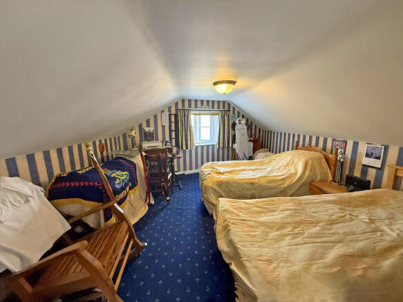 4 bed Terraced for sale Image 7