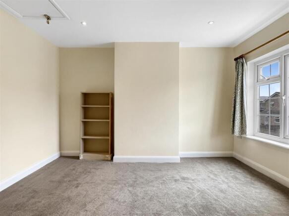 Bedroom 1 (2)