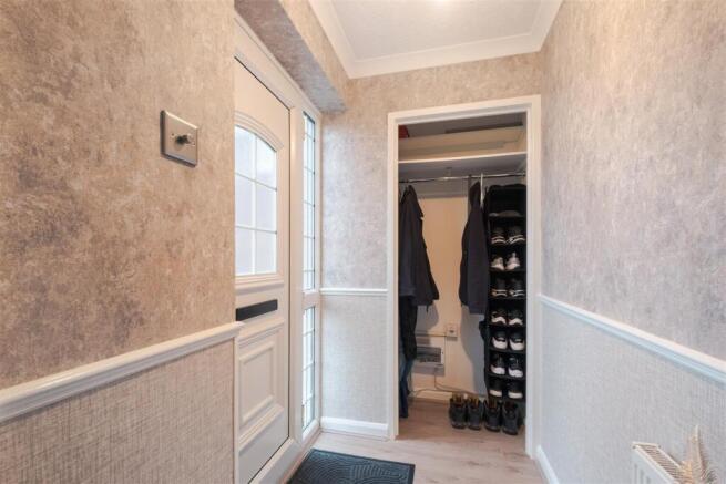 16 Hawthorn Drive (1 of 21).jpg