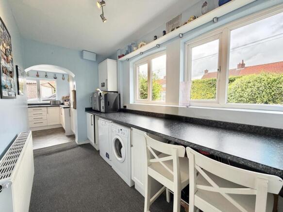 3 bed Semi-Detached for sale Image 5