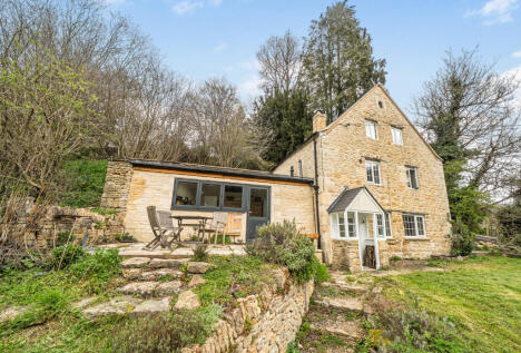 Chalford, Stroud, Gloucestershire, GL6