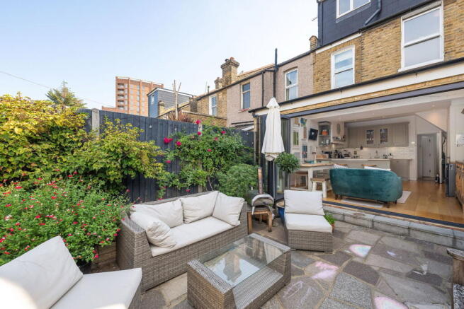 Dane Road, Colliers Wood, SW19 photo 4