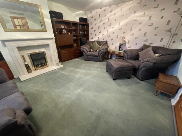 Lounge a.JPG