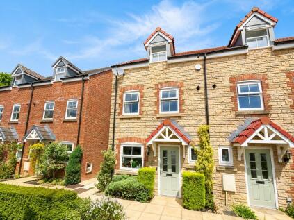 Churchill Gardens, Yate