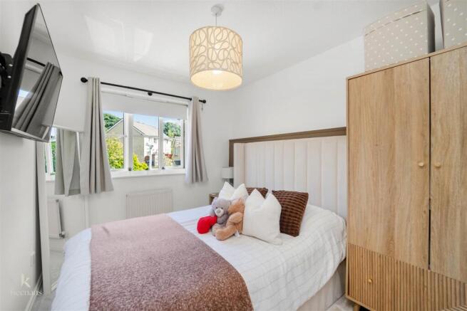 3 bed Semi-Detached for sale Image 5