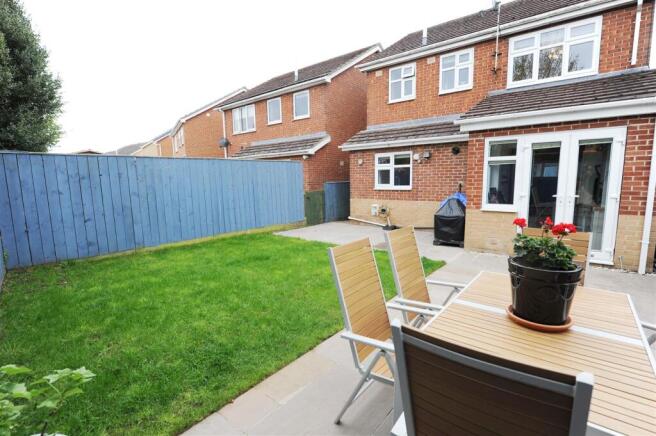 4 bed Detached to rent Image 12