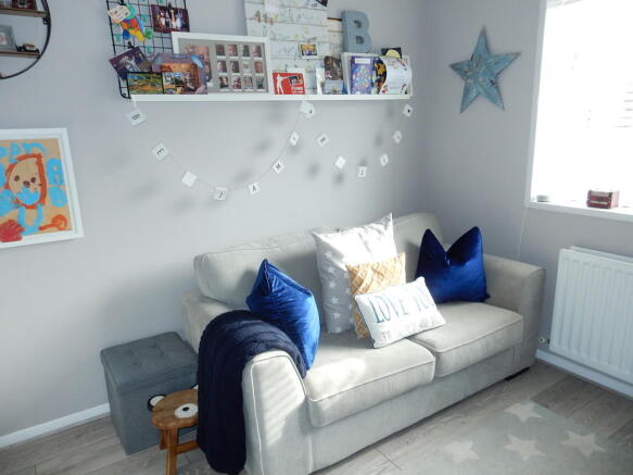 Photo 8