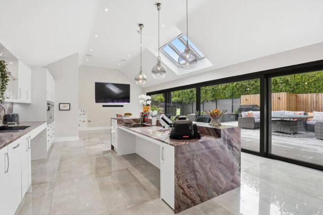 Kitchen / Breakfast/ Dining Room