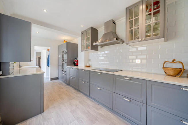 Kitchen / Breakfast Room