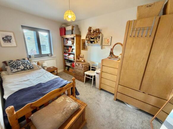 4 bed Semi-Detached for sale Image 10