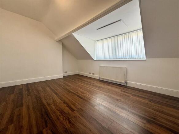 4 bed Terraced for sale Image 9