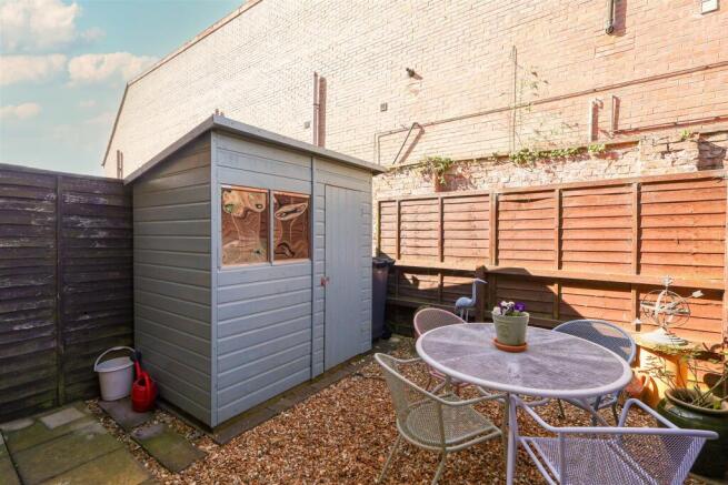 2 bed Terraced for sale Image 9