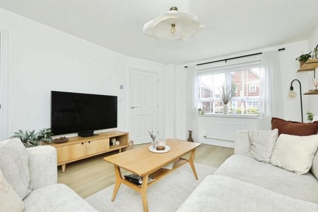 4 bed Detached for sale Image 6