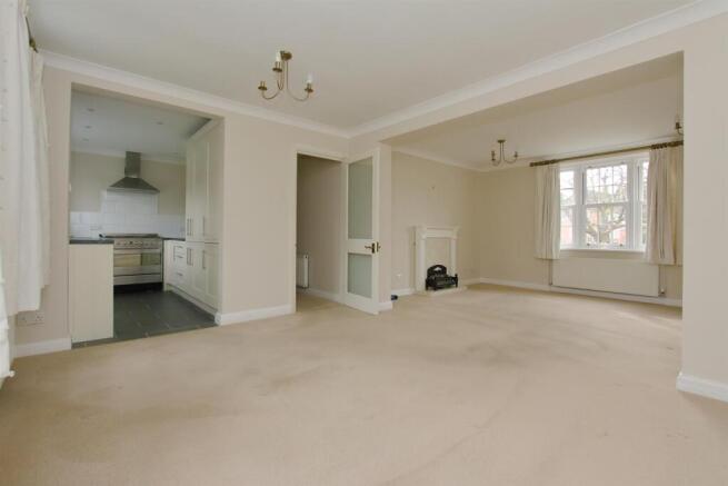 108 The Close (18).JPG