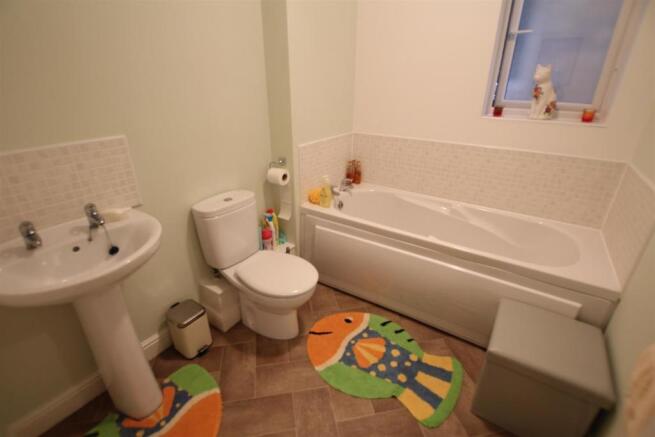 Bathroom.JPG
