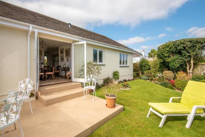 REAR GARDENS