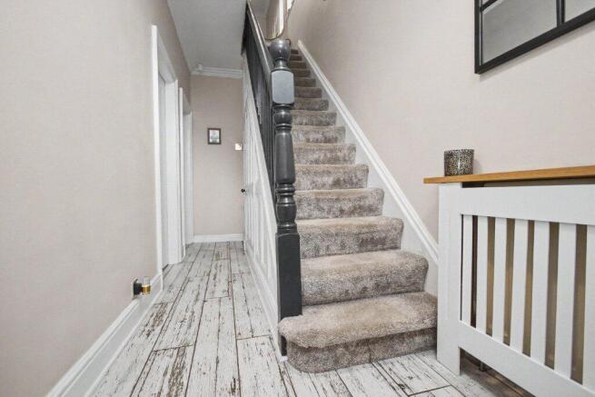 3 bed Semi-Detached for sale Image 5