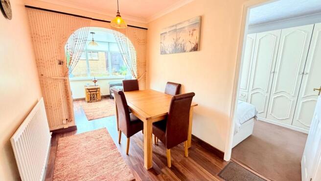 2 bed Semi-Detached Bungalow for sale Image 5