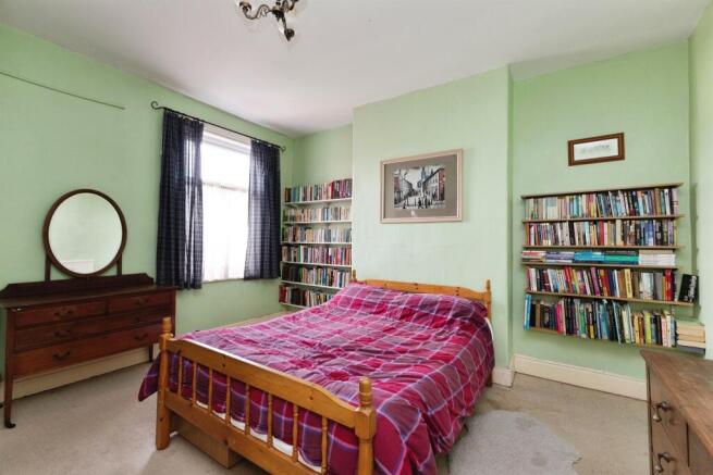 5 bed Terraced for sale Image 10