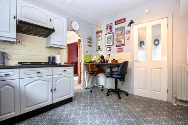4 bed Detached for sale Image 7