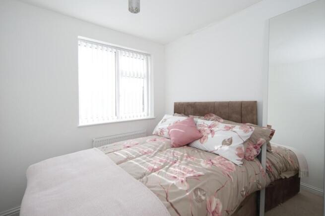 15 Greville Smith Avenue Cv31 2HQ-25.jpg