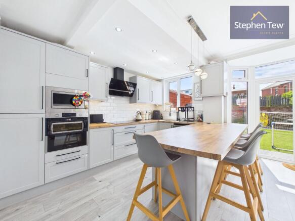 Living/Dining Kitchen