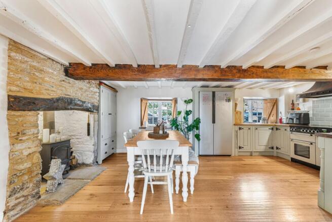 Dining/Kitchen