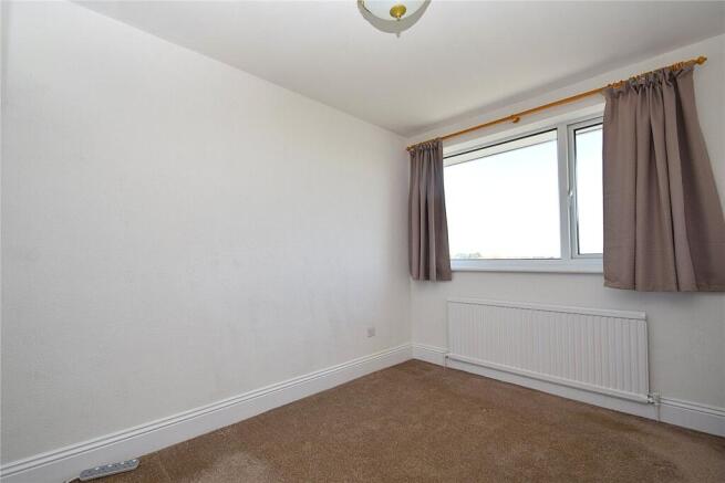 3 bed Terraced to rent Image 12