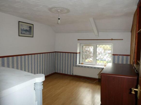 a-crownrow9.bed1.JPG