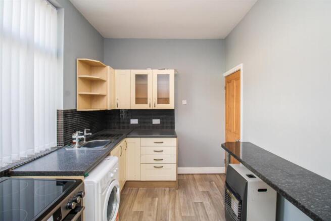 2 bed Terraced for sale Image 4