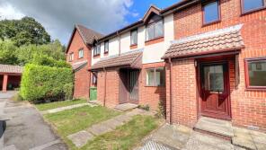 23, Balmoral Way, Petersfield GU32 2HE