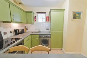 Flat D, 12 18, Bloomsbury Street, London WC1B 3QA