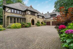 Tudor Lodge, Ling Lane, Scarcroft, Leeds LS14 3HX