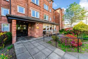 9, Elphinstone Court, Lochwinnoch Road, Kilmacolm PA13 4DW