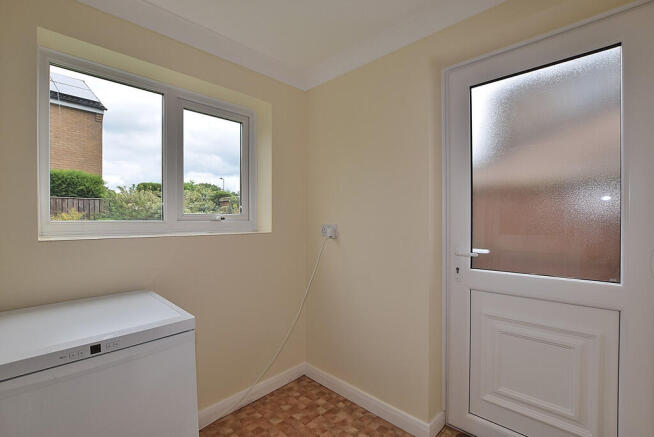 3 bed Semi-Detached for sale Image 11
