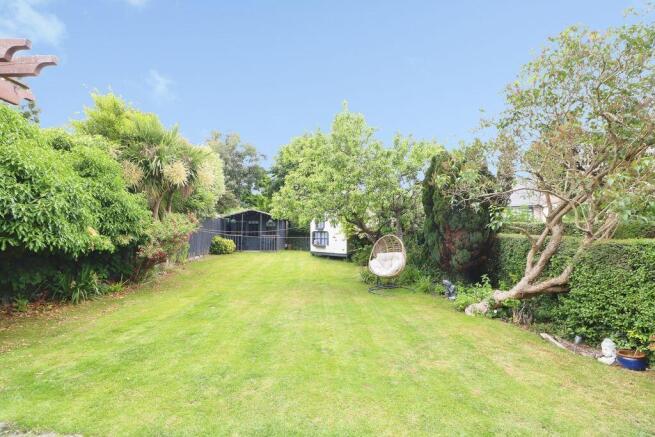 3 bed Semi-Detached for sale Image 12