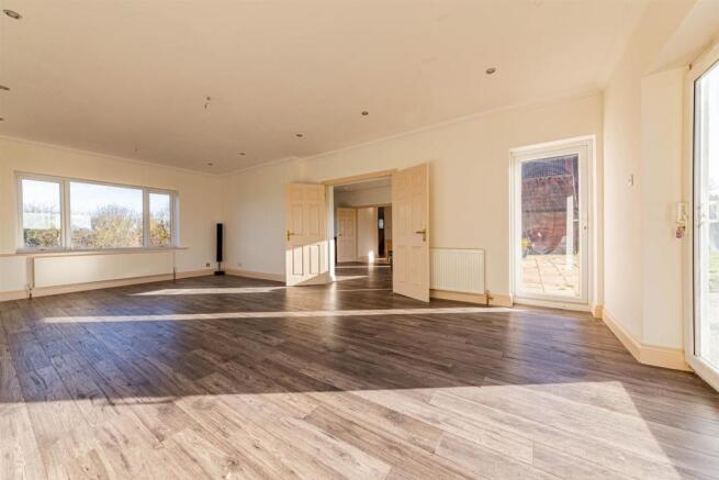 RECEPTION ROOM: