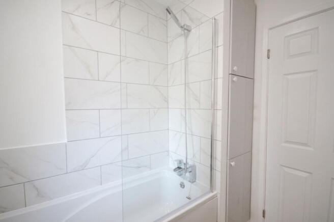 3 bed Terraced for sale Image 8