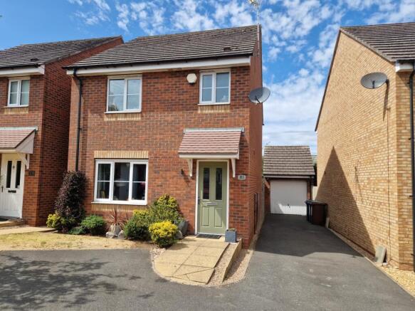 3 Bedroom Detached House for Sale Levett Grange R
