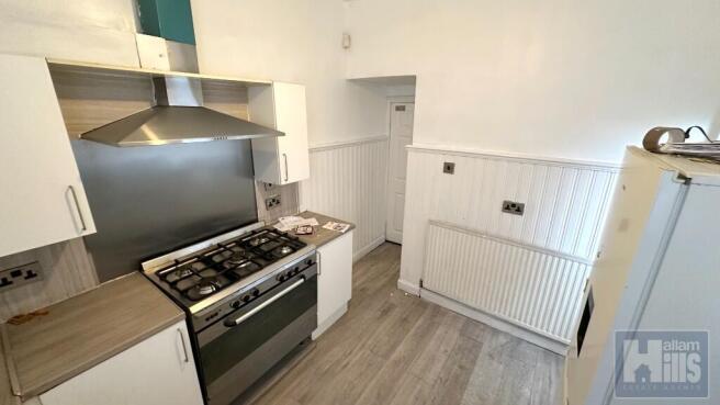 3 bed Terraced to rent Image 6