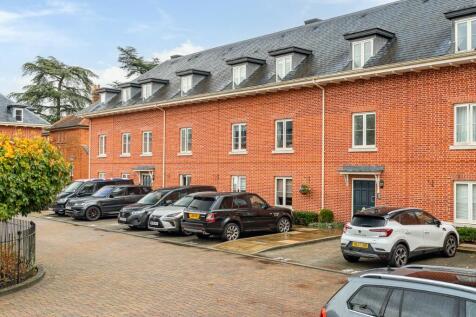 Henmarsh Court, Balls Park, Hertford, Hertfordshire, SG13