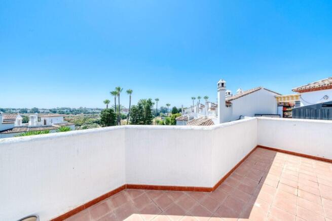 ROOF TERRACE