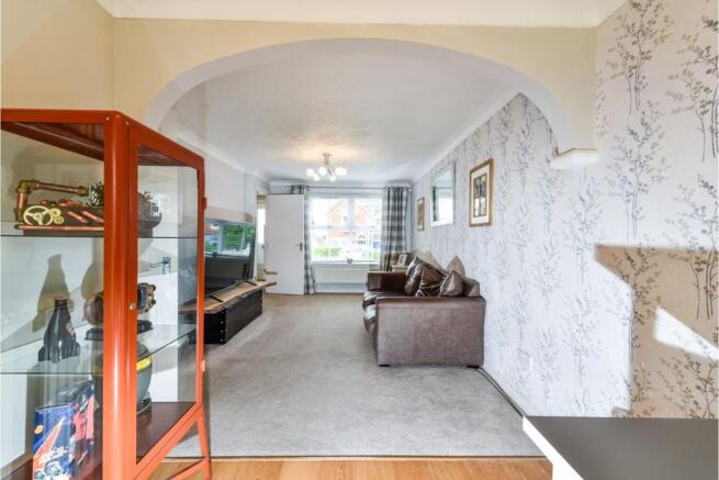 Lounge/Dining Room