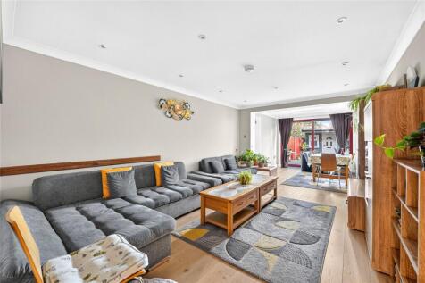 Queens Road, Walthamstow, London, E17