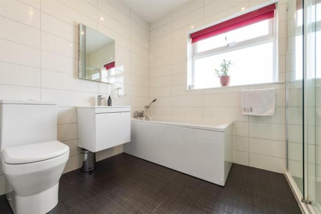 40 Merevale Road, Solihull, B92 8LB_9.jpg