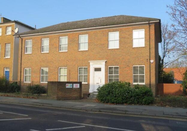 5-The-Avenue-Egham-Building-Photo-1-LargeHighDef