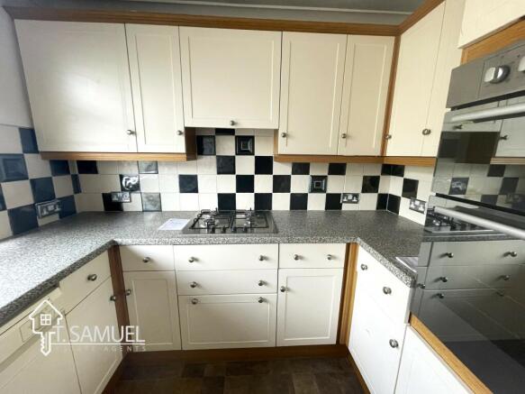 KitchenB.JPG