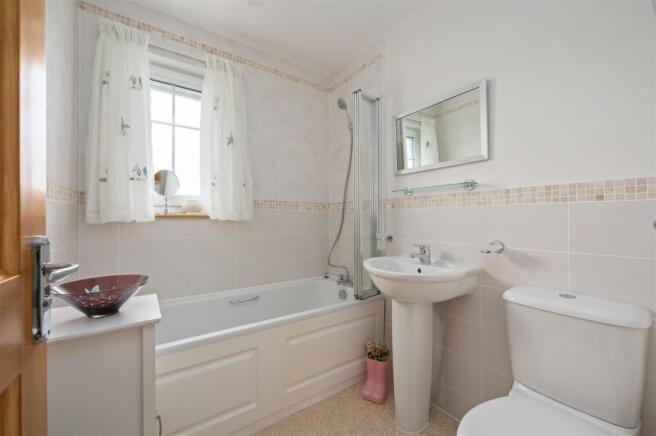10McGregorCourt023.JPG